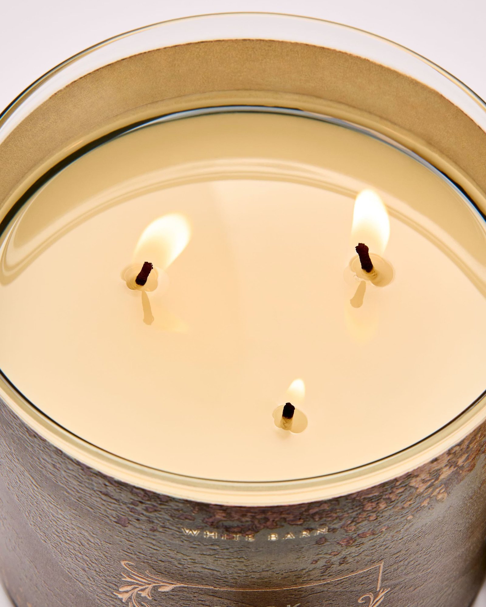 Book Loft 3-Wick Candle - Image 5