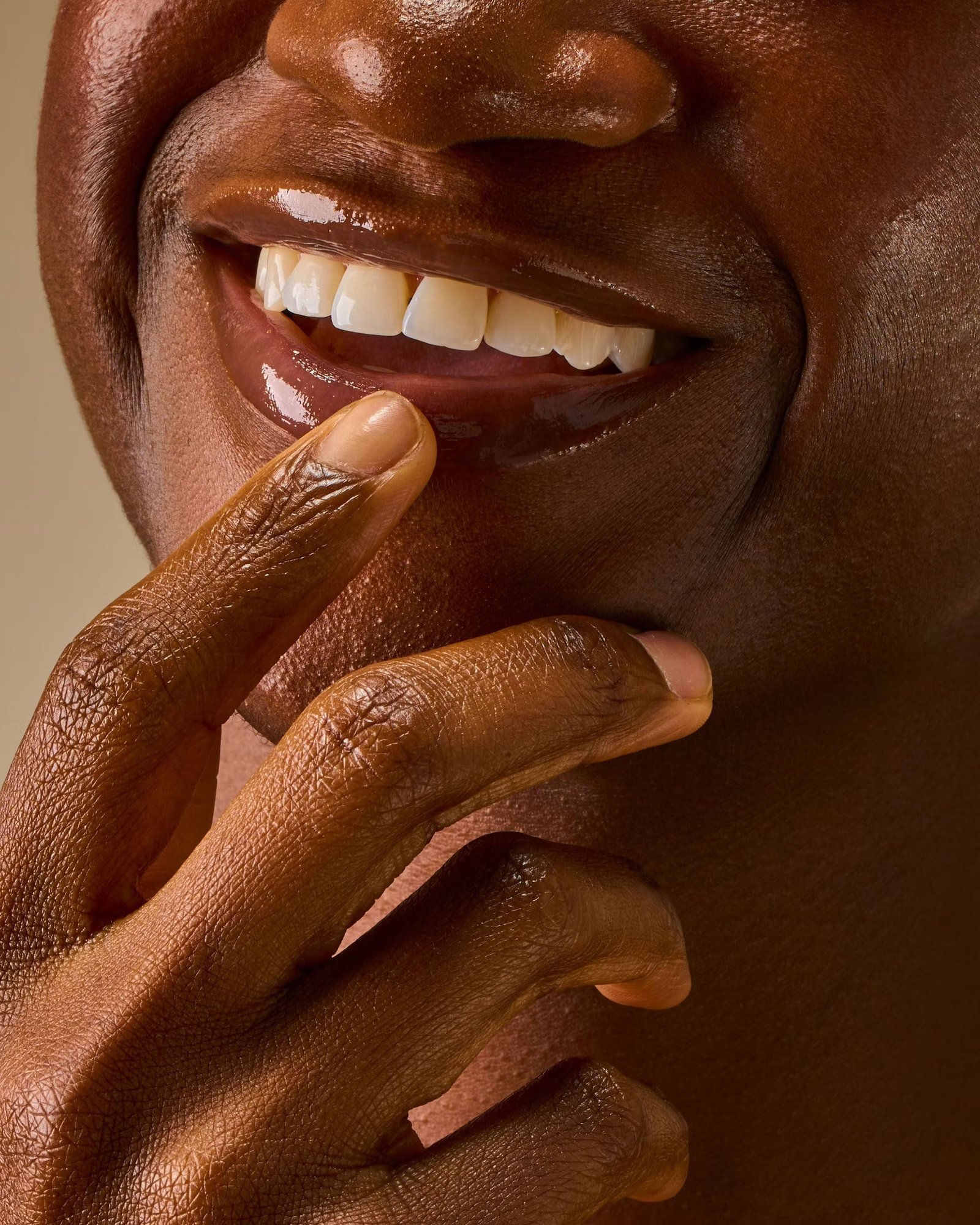 Champagne Toast Lip Mask - Image 5