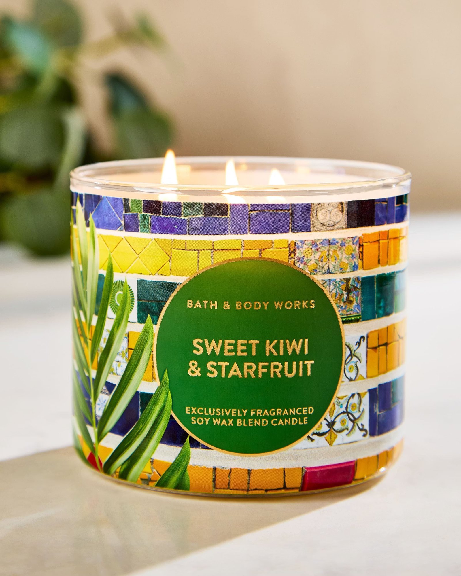 Sweet Kiwi & Starfruit 3-Wick Candle - Image 6