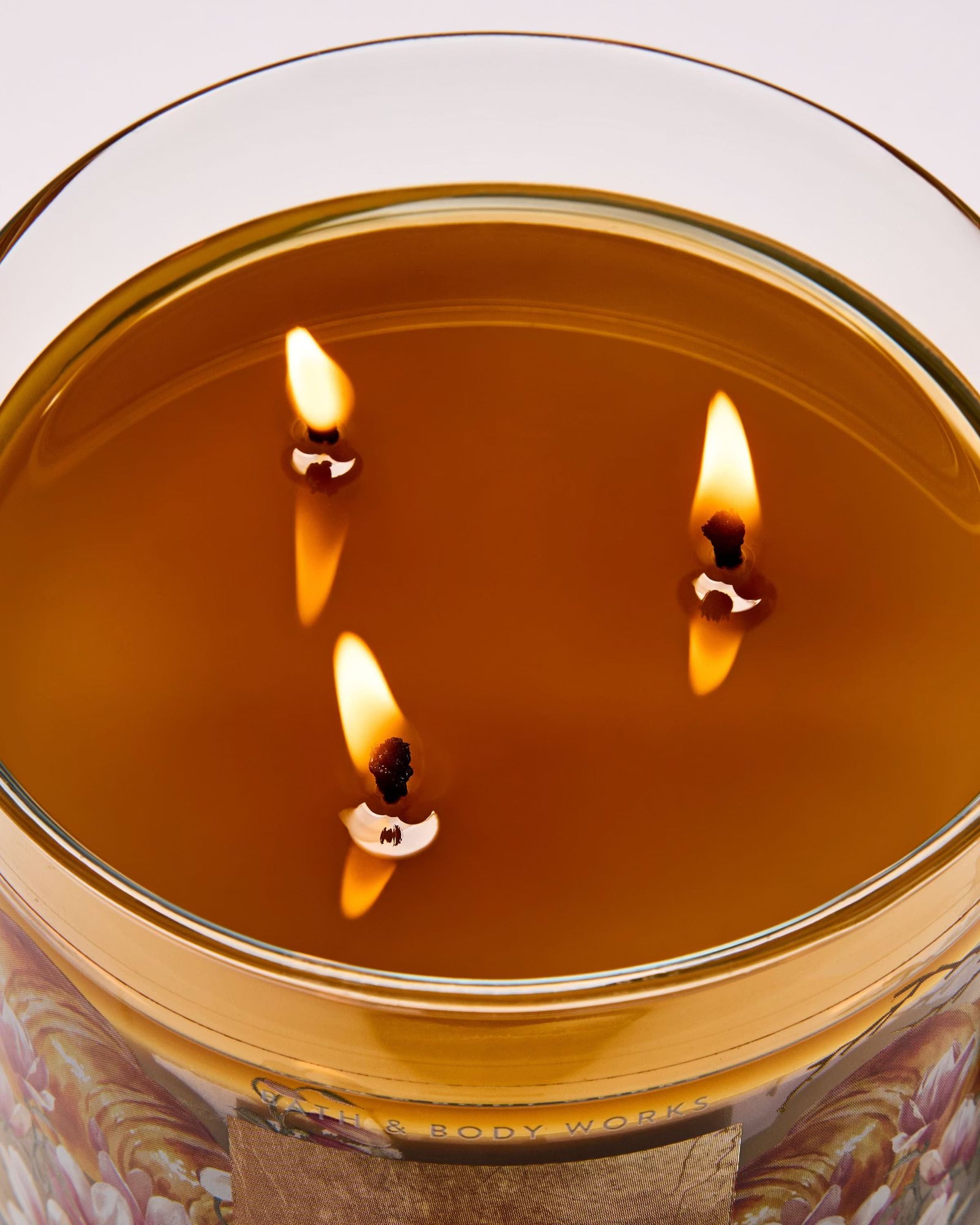 Almond Croissant 3-Wick Candle - Image 5