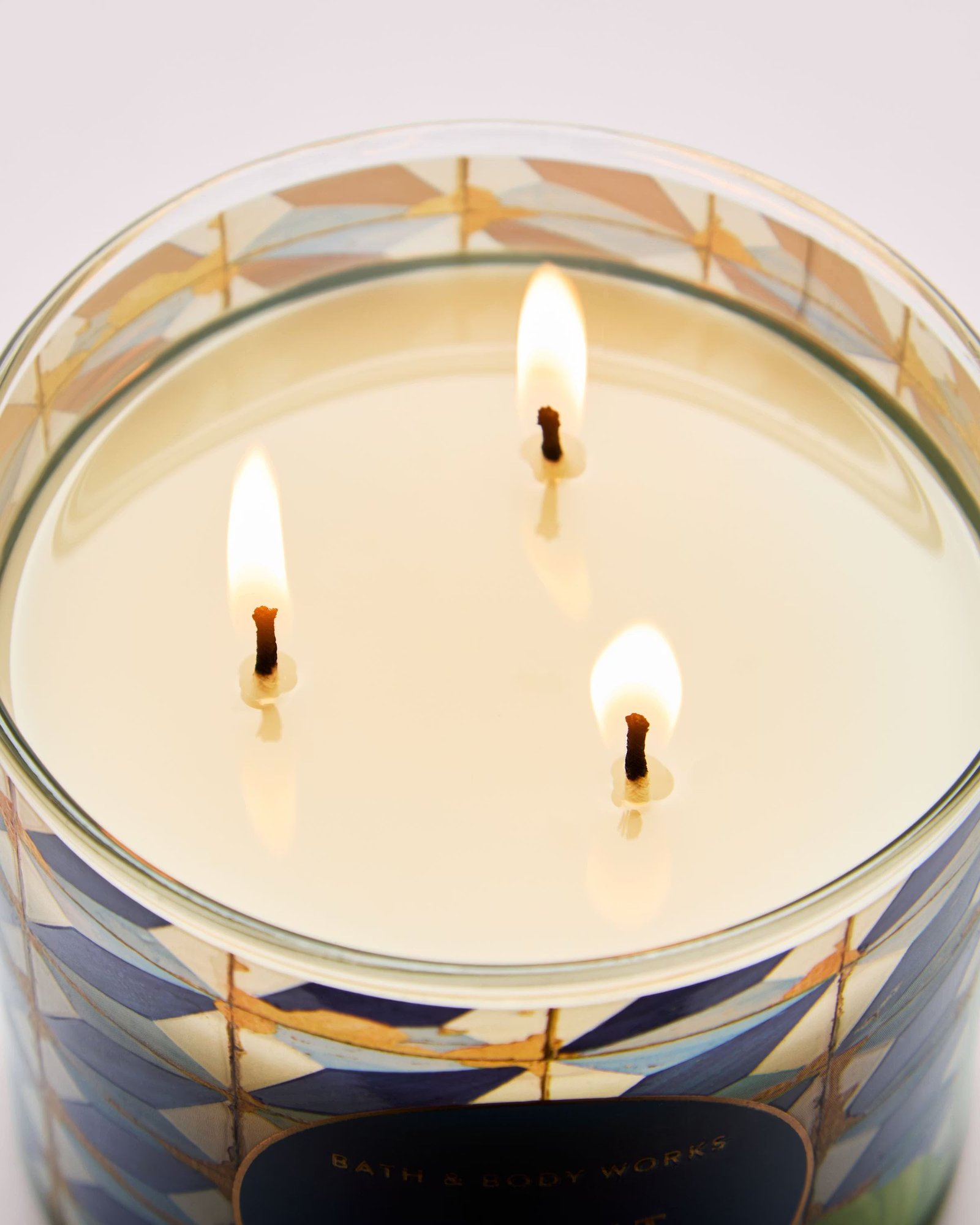 Sea Salt Coast 3-Wick Candle - Image 5