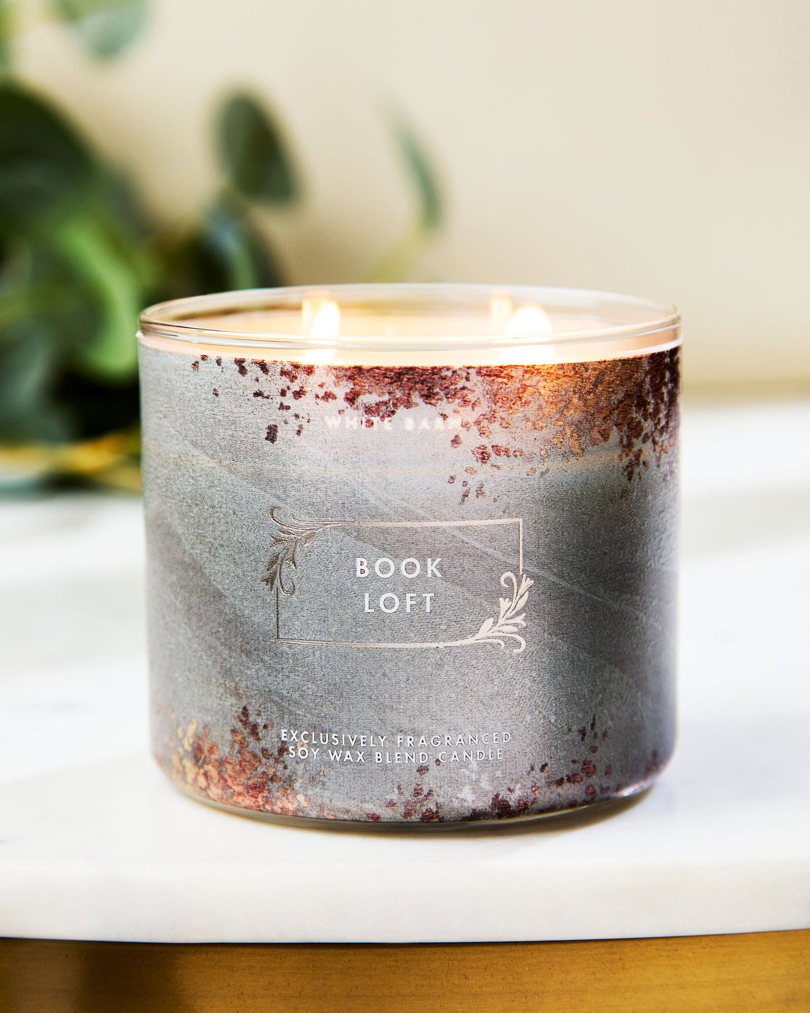 Book Loft 3-Wick Candle - Image 6