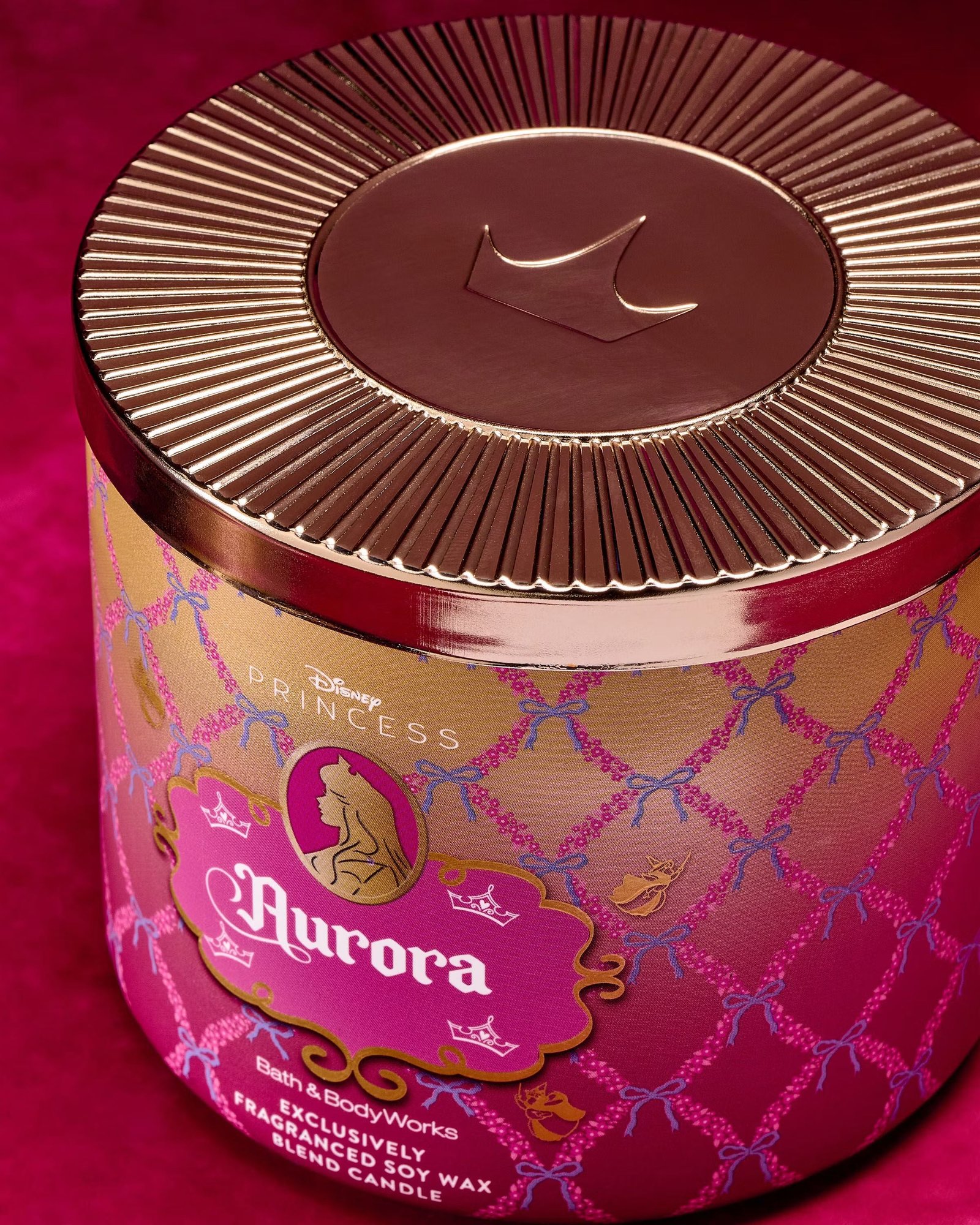 Aurora 3-Wick Candle - Image 2