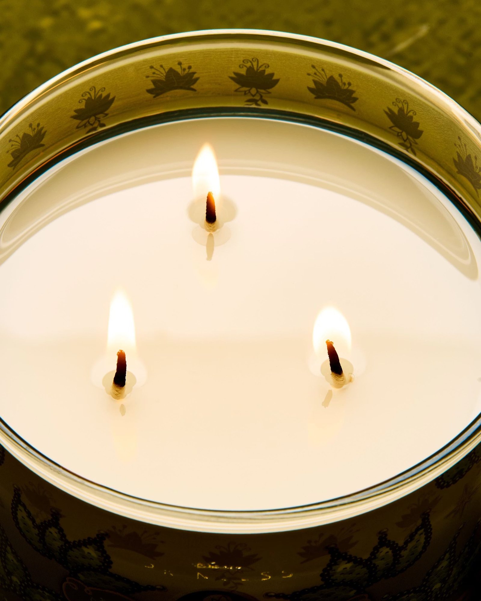 Tiana 3-Wick Candle - Image 5