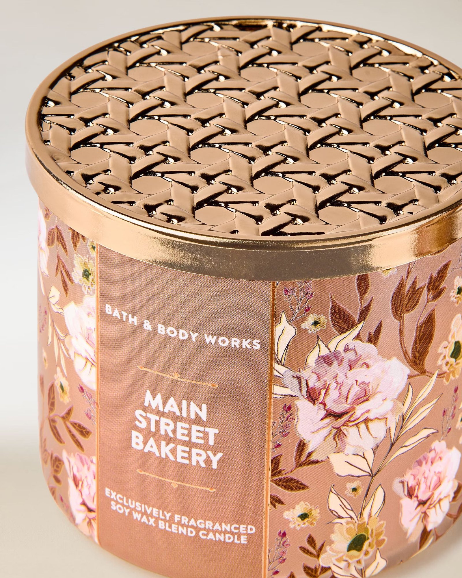 Main Street Bakery 3-Wick Candle - Image 2