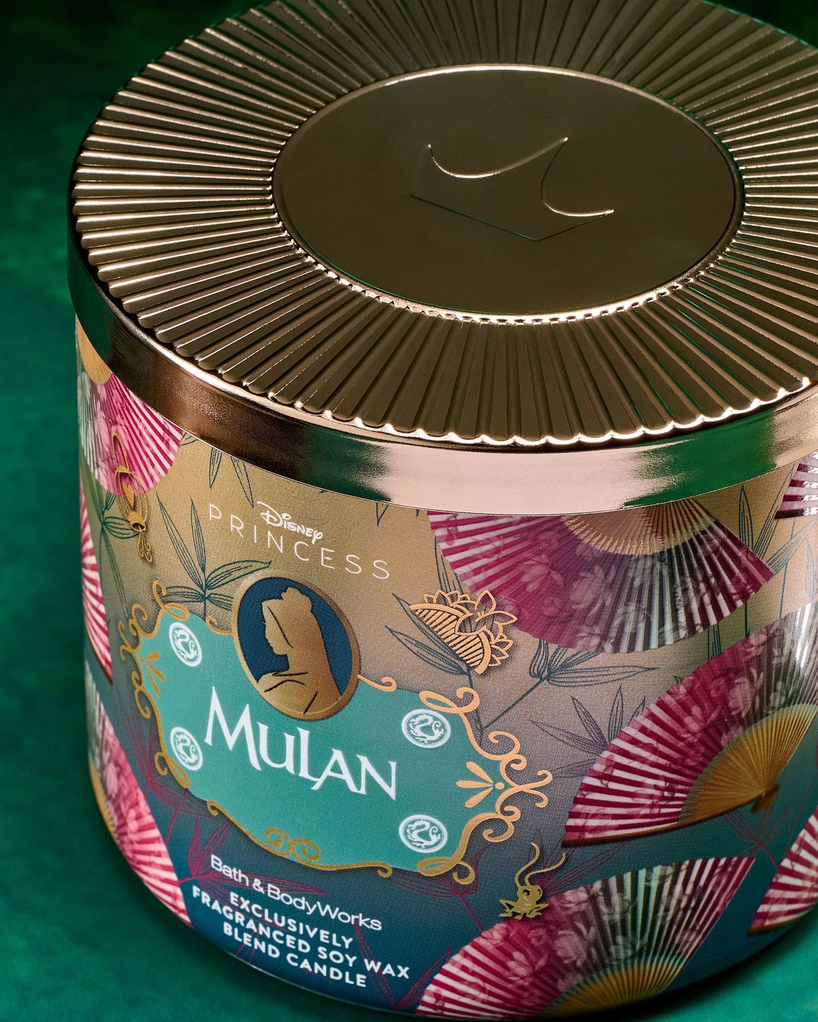 Mulan 3-Wick Candle - Image 2